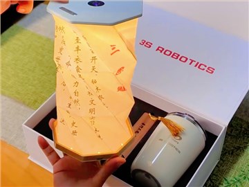 10周年慶禮品定制：白色禮盒與文創藝術的精致邂逅