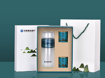 客戶禮品推薦方案，簡單大方又不失高級感。