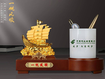 高檔的商務(wù)擺件不會選？看看這些驚人的設(shè)計。